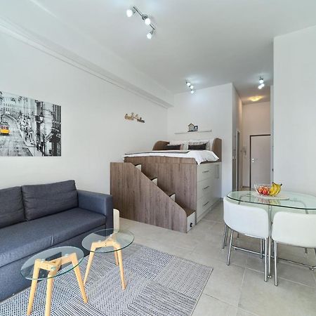 Terrace Apartment Danny Каштела Екстер'єр фото